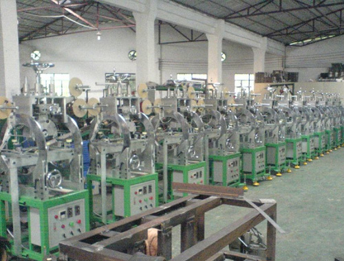 <div style="text-align:center;">
	工厂设备
</div>